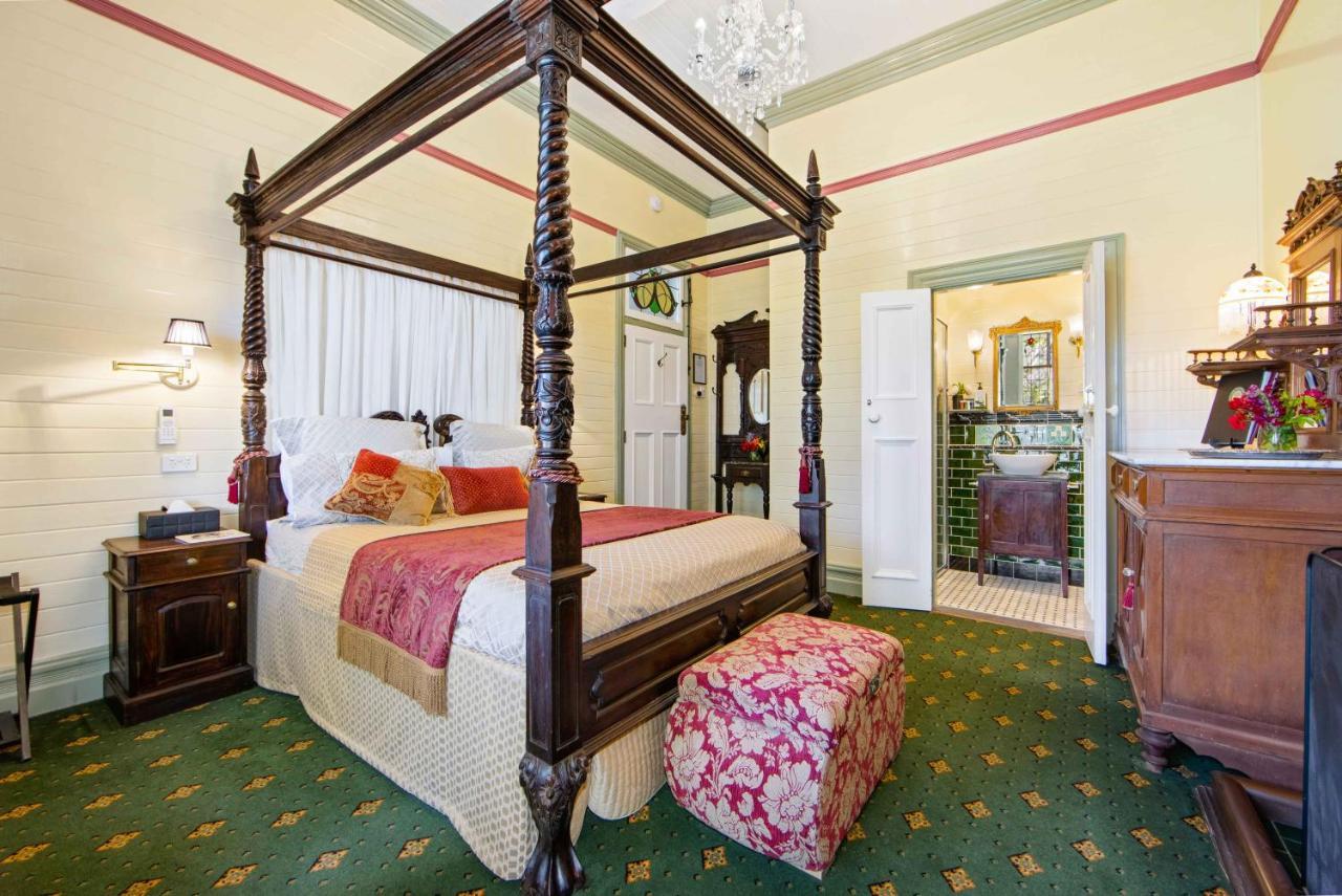 The Old Bank Gladstone Licensed Restaurant & Boutique Accommodation Hat Head エクステリア 写真