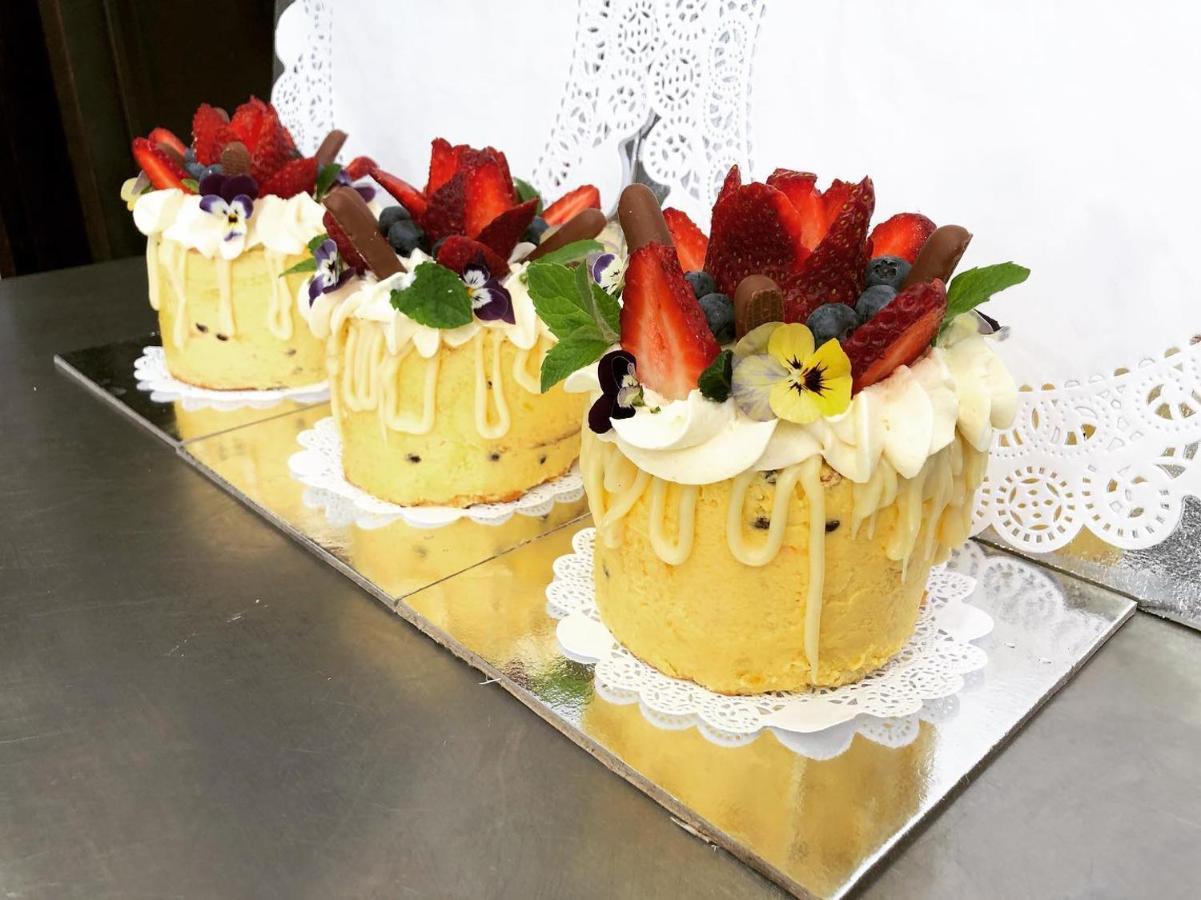The Old Bank Gladstone Licensed Restaurant & Boutique Accommodation Hat Head エクステリア 写真