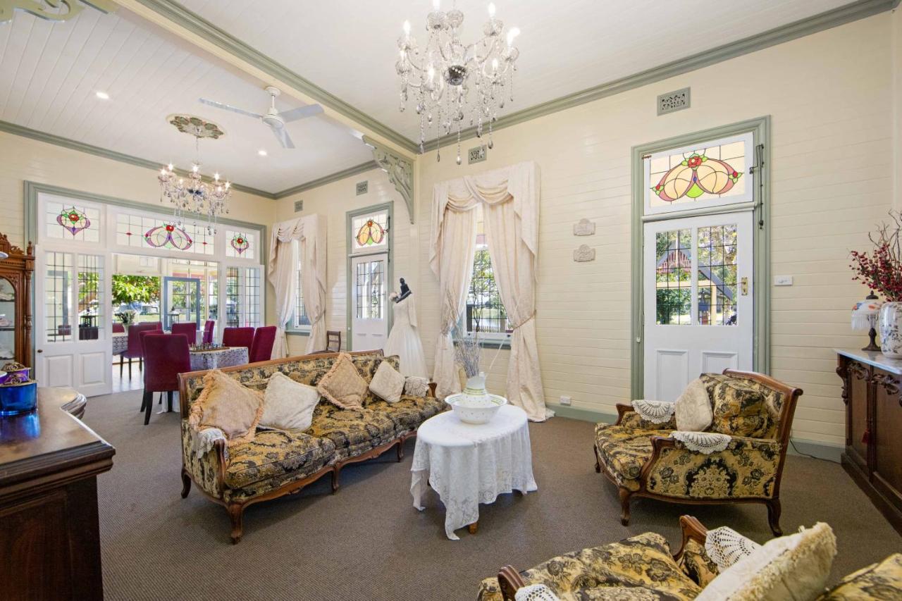 The Old Bank Gladstone Licensed Restaurant & Boutique Accommodation Hat Head エクステリア 写真